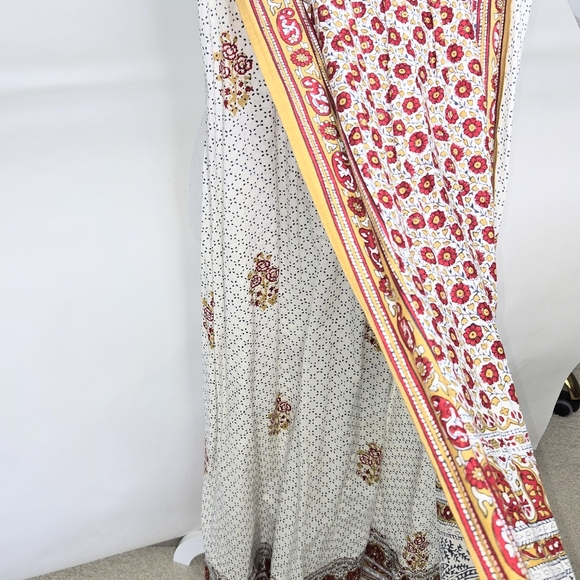 BOSTON PROPER BOHEMIAN STYLE LONG DRESS. 2 overlays. White, red. Size 4 - Picture 3 of 9